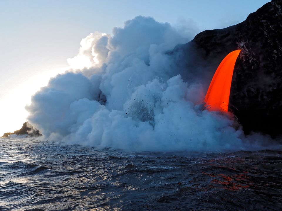 从普uoo的熔岩流入海洋海岸，夏威夷火山国家公园，大岛，夏威夷，美国