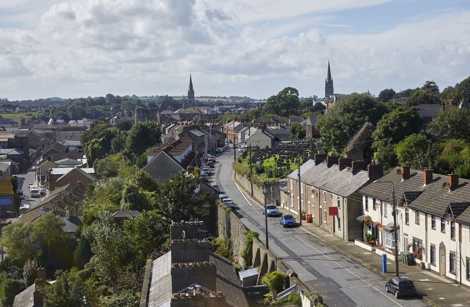 Drogheda，爱尔兰都市风景的高架图