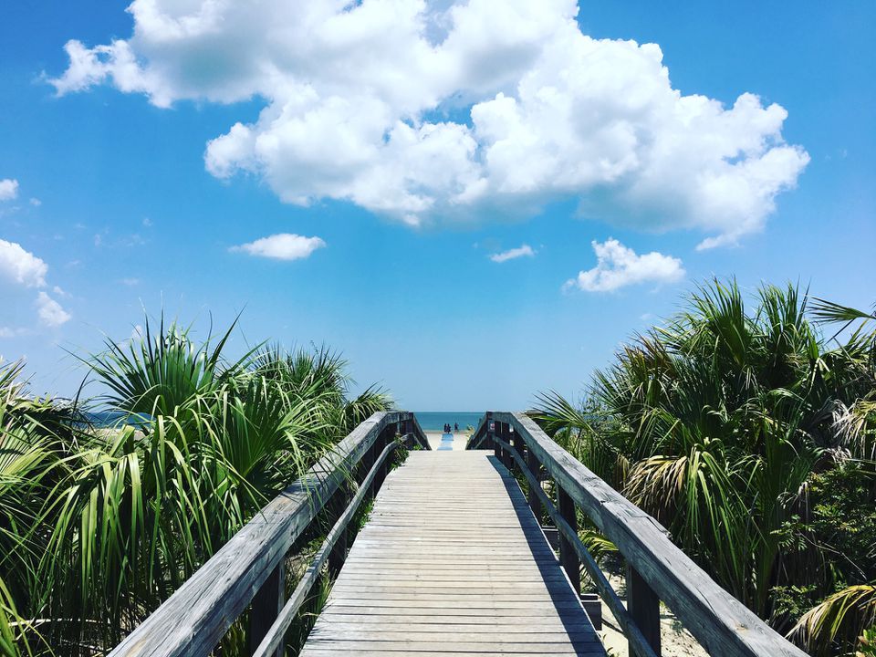 在泰碧岛，大海与天空之间的台阶