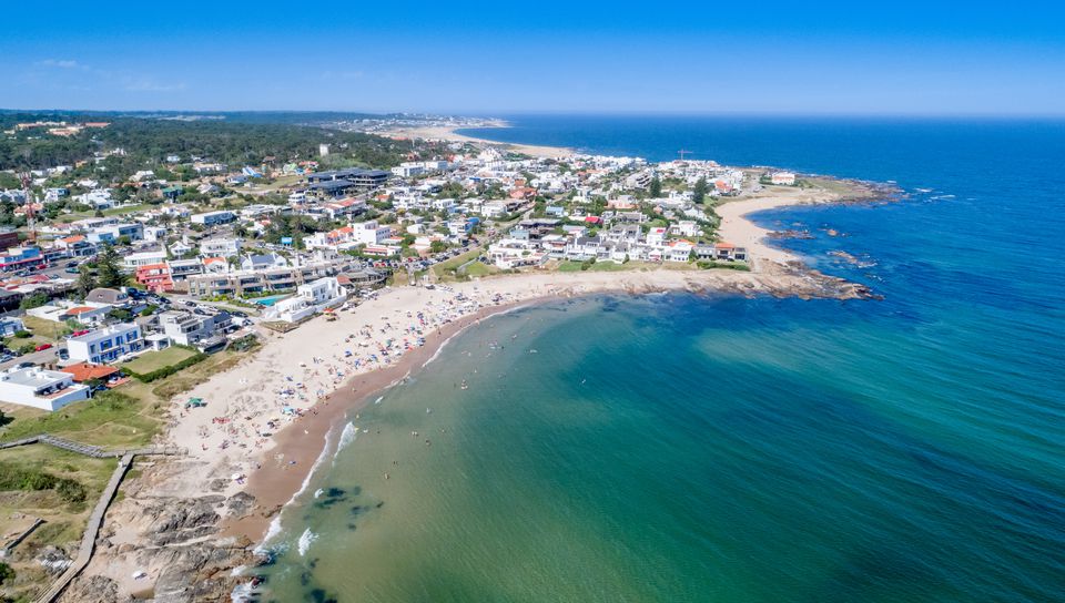 鸟瞰图，La Barra海滩的高角度景观，乌拉圭Punta del Este City