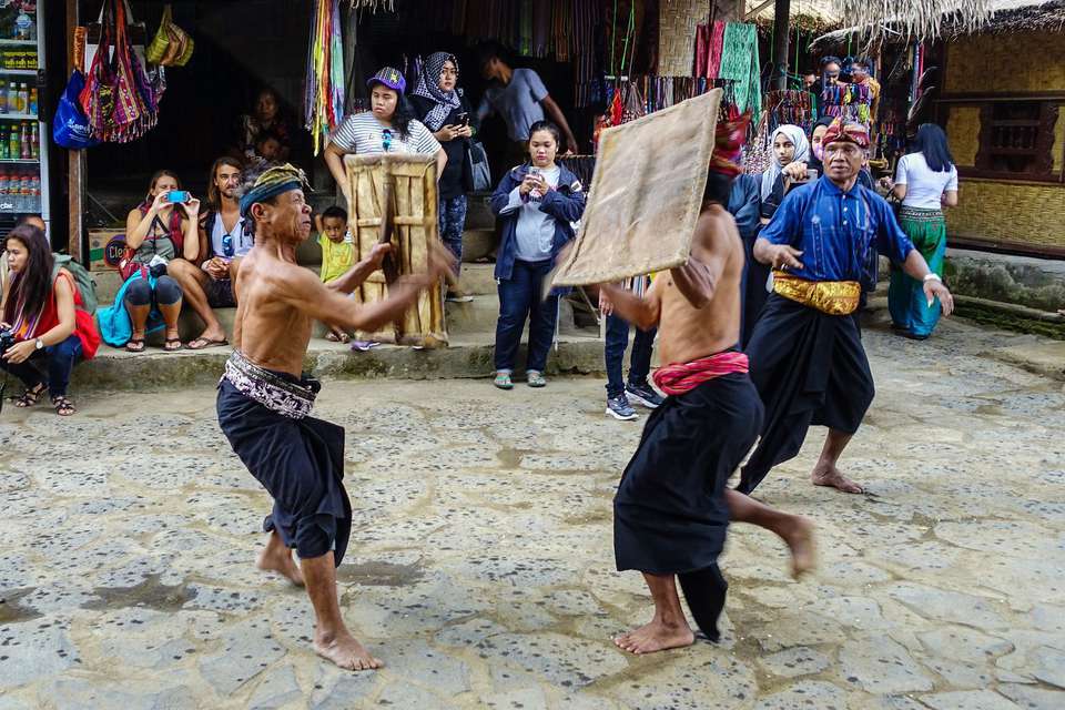 Peresean Duel，Sasak Sade Village，Lombok