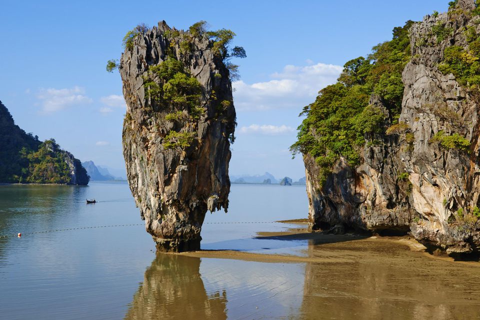 泰国，Ao Phang Nga，詹姆斯邦德岩石gydF4y2Ba