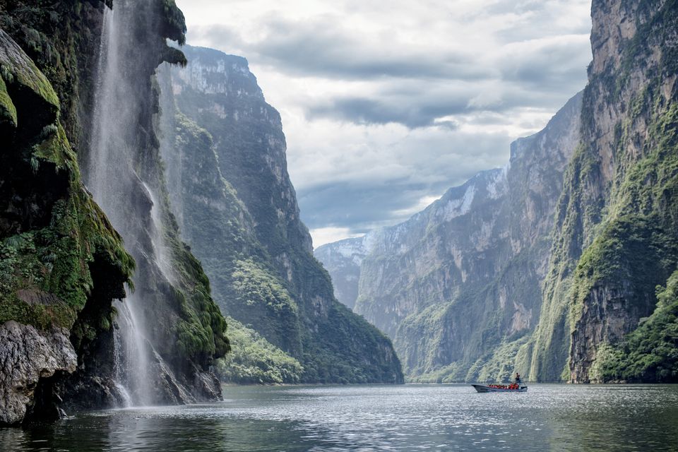 圣诞树瀑布和Cañondel Sumidero，Sumidero Canyon“class=