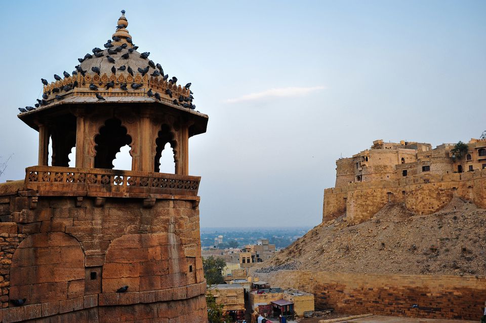 印度Jaisalmer, Jaisalmer堡附近一座建筑的美丽细节